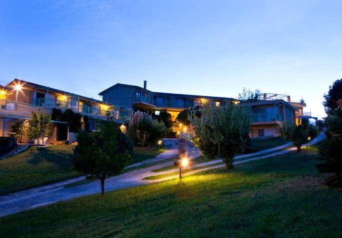 Daphne Holiday Club Calcídica Exterior foto